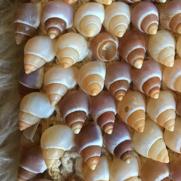 Shell Drawstring/clutch Purse - Picture 6 of 8